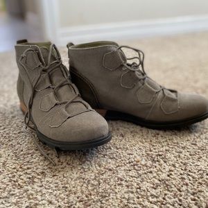 Sorel Lace Up Major Canvas ankle boot
